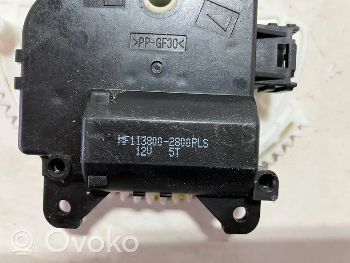 Toyota Auris E180 Oro sklendės varikliukas MF1138002800