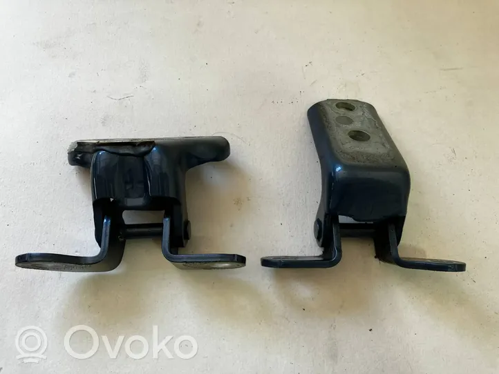 Toyota Auris E180 Front door hinge set 