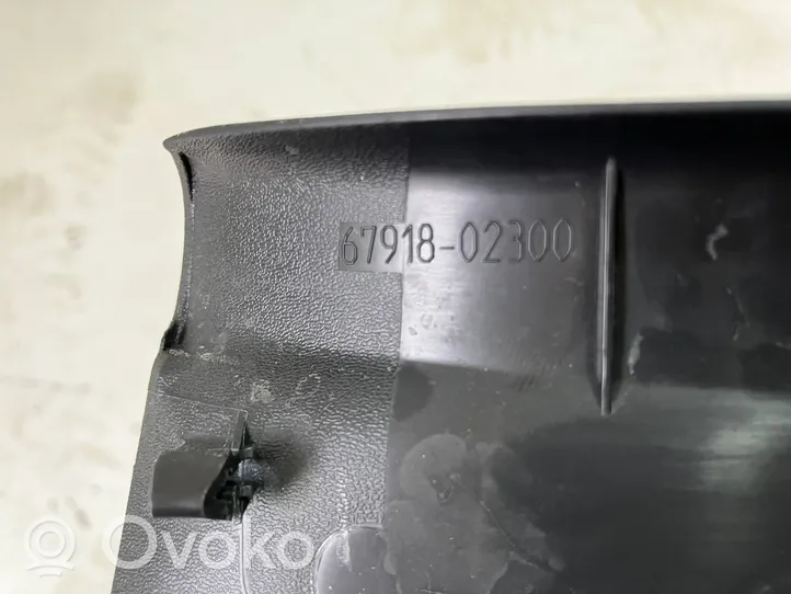 Toyota Auris E180 Takaoven kynnyksen suojalista 6791802300