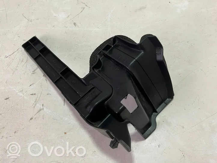 Toyota Yaris Déflecteur d'air de radiateur de refroidissement 166950Y010