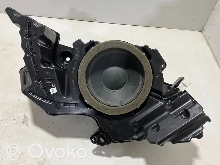 Toyota C-HR Zemo frekvenču skaļrunis 86150F4030
