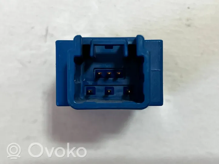 Toyota Auris E180 Seat heating switch 