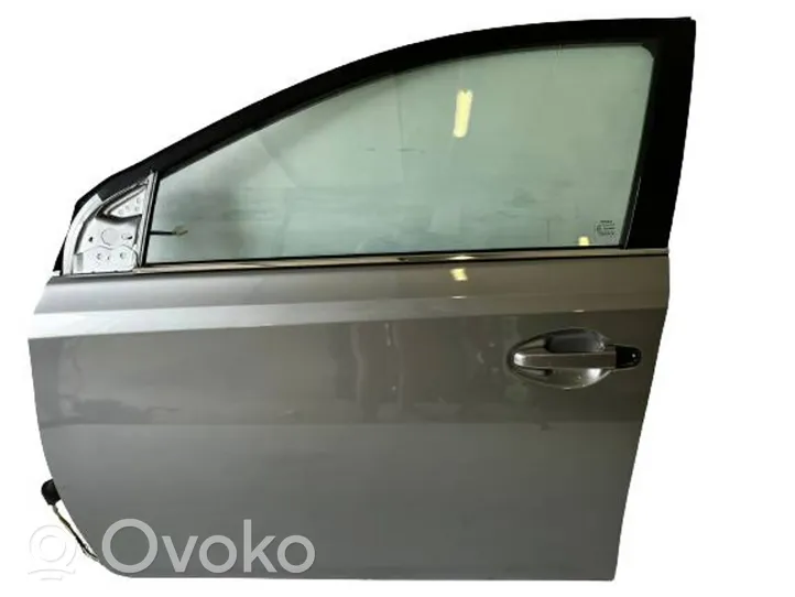 Toyota Auris E180 Front door 