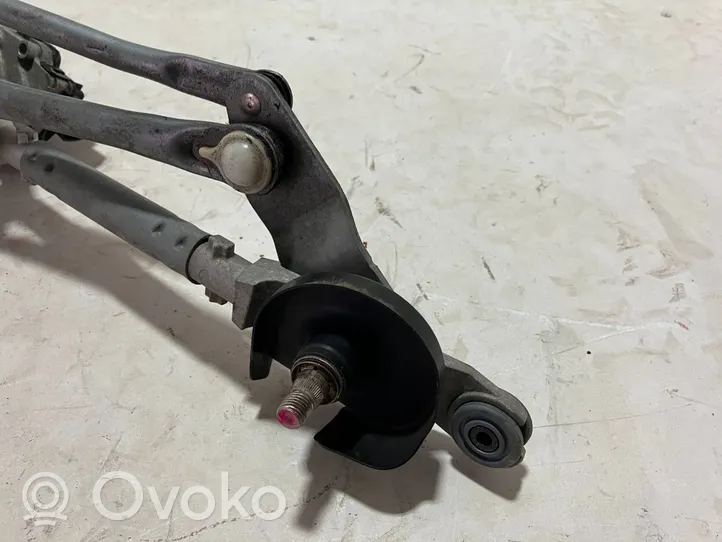 Toyota Corolla E210 E21 Tringlerie et moteur d'essuie-glace avant 