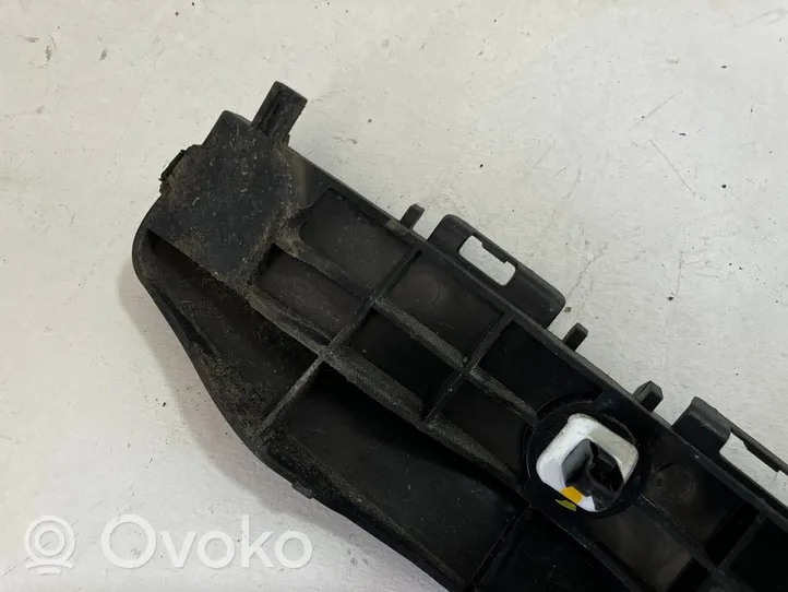 Toyota Auris E180 Uchwyt / Mocowanie zderzaka tylnego 5257502091