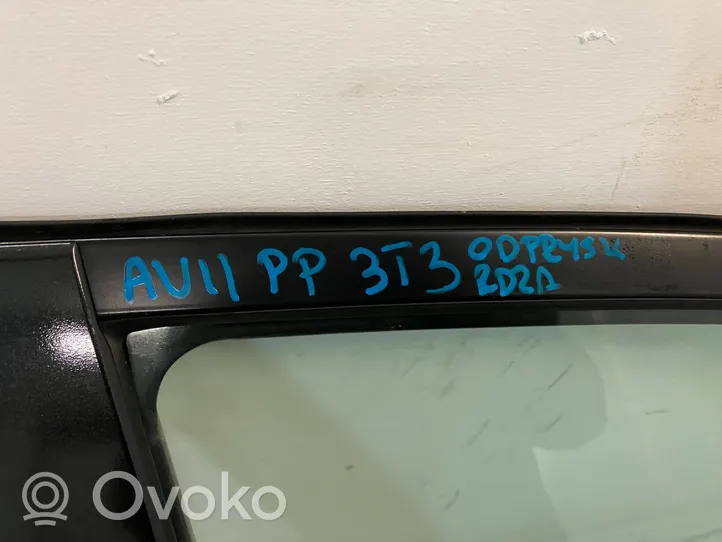 Toyota Auris E180 Дверь 