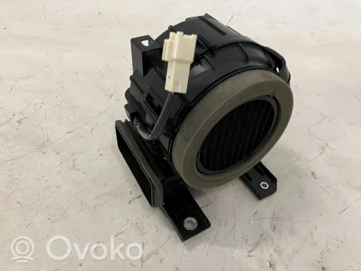 Toyota Yaris Ventilateur de batterie véhicule hybride / électrique G923052040