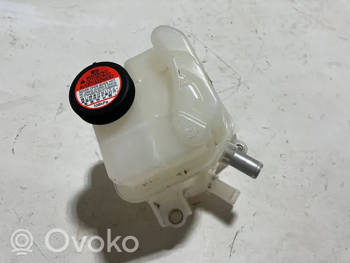 Toyota Auris E180 Vase d'expansion / réservoir de liquide de refroidissement 