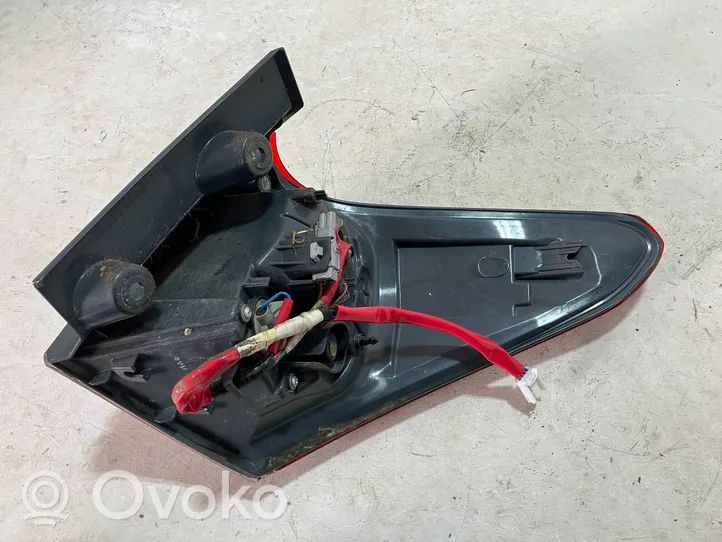 Toyota Auris E180 Lampa tylna 