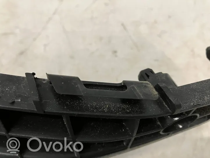 Toyota Auris E180 Support de montage de pare-chocs avant 5253602040