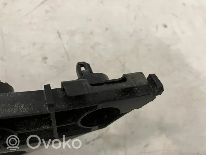 Toyota Auris E180 Support de montage de pare-chocs avant 5253602040