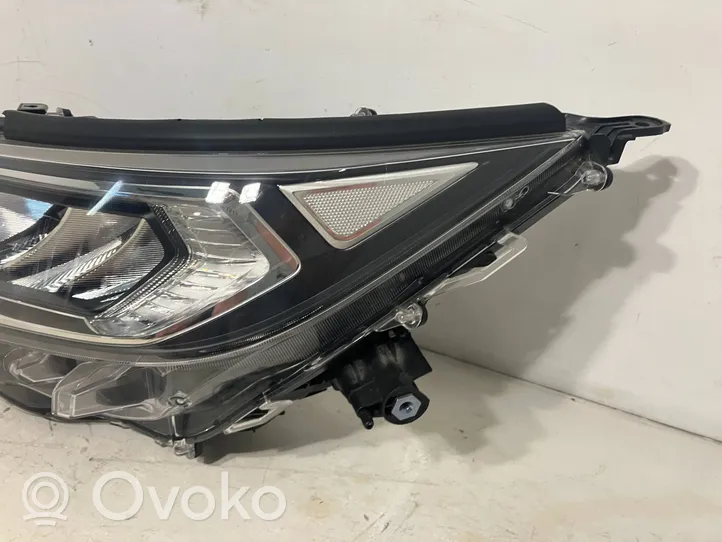 Toyota RAV 4 (XA50) Phare frontale 8990742020