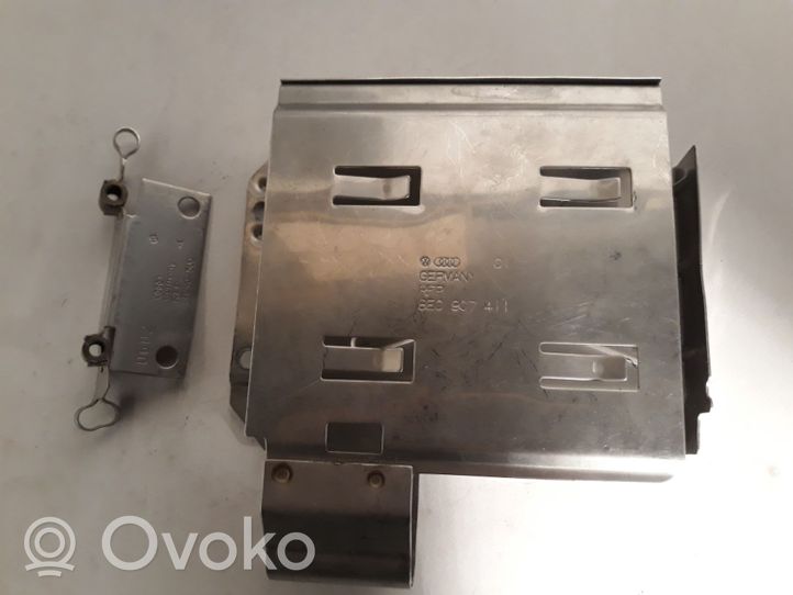 Audi A4 S4 B6 8E 8H Kita variklio skyriaus detalė 8E0907411