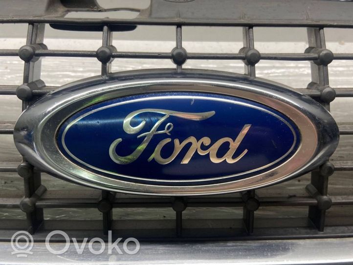 Ford Mondeo MK IV Griglia anteriore 7S718200D