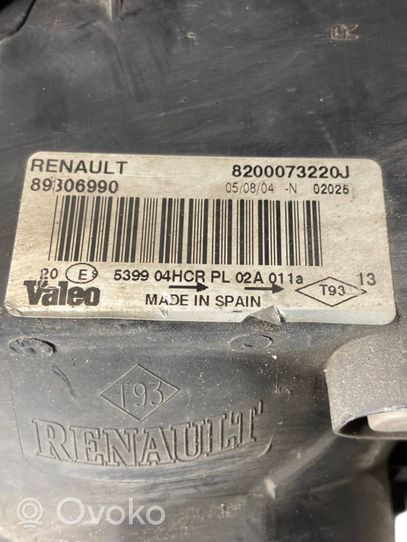 Renault Megane II Lampa przednia 8200073220J
