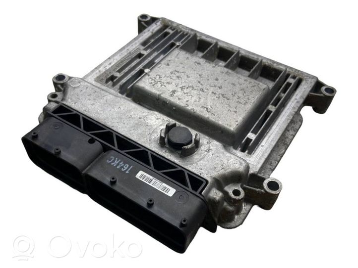 Hyundai i30 Sterownik / Moduł ECU 9001040164KC