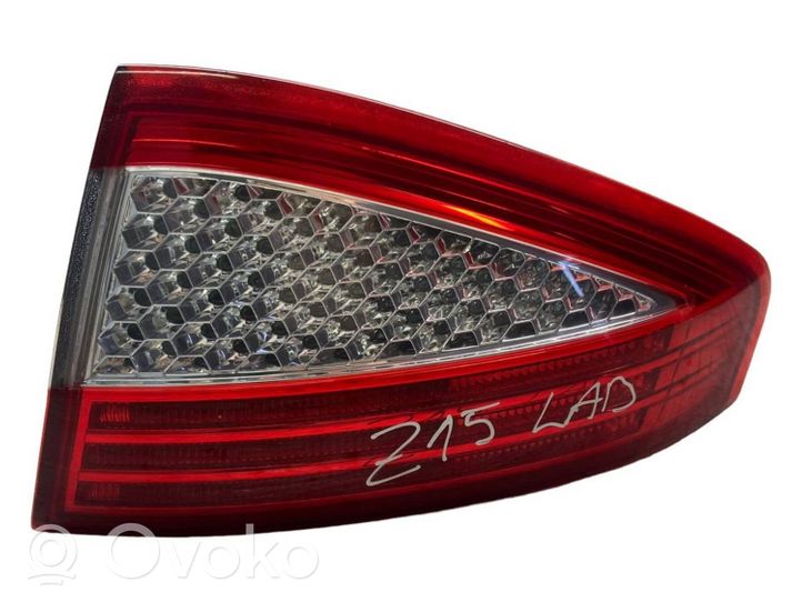 Ford Mondeo MK IV Luci posteriori 7S7113404A