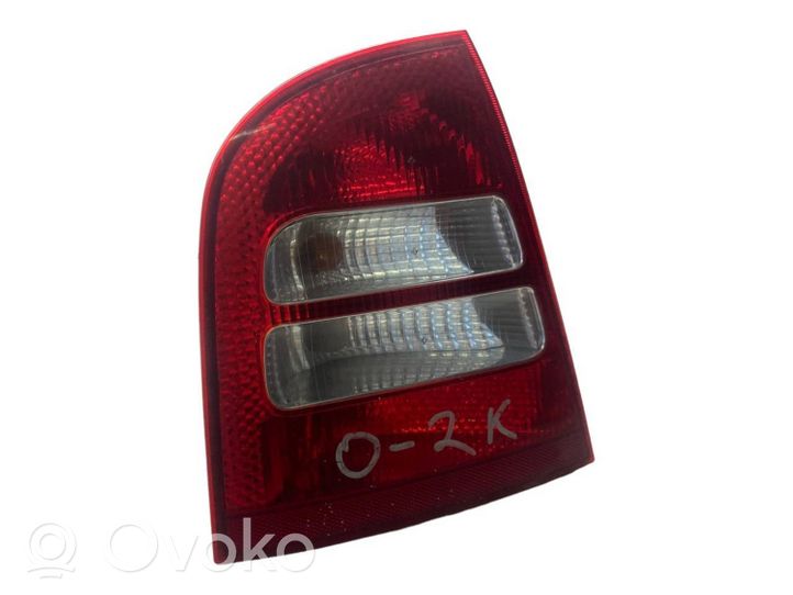 Skoda Octavia Mk2 (1Z) Lampa tylna 1U6945095