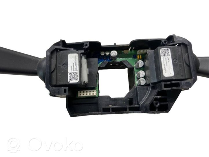 Volvo S80 Pyyhkimen/suuntavilkun vipukytkin 30669858