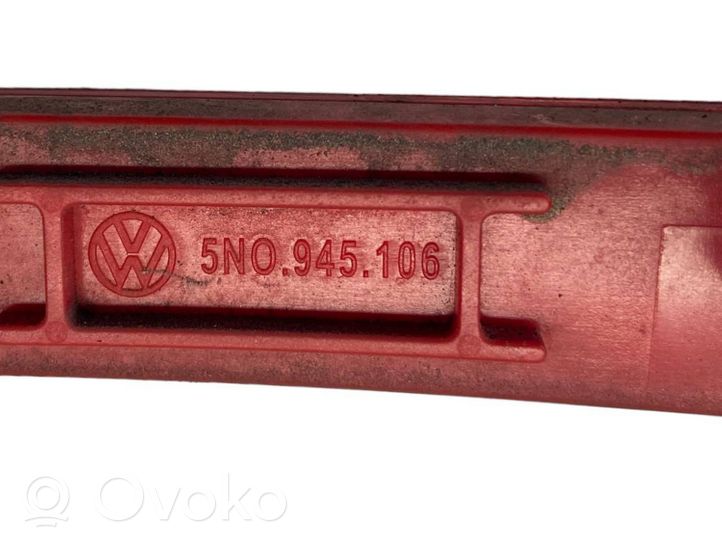 Volkswagen Tiguan Задний oтражатель 5N0945106