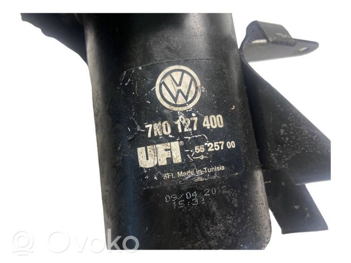 Volkswagen PASSAT B7 Boîtier de filtre à carburant 7N0127400