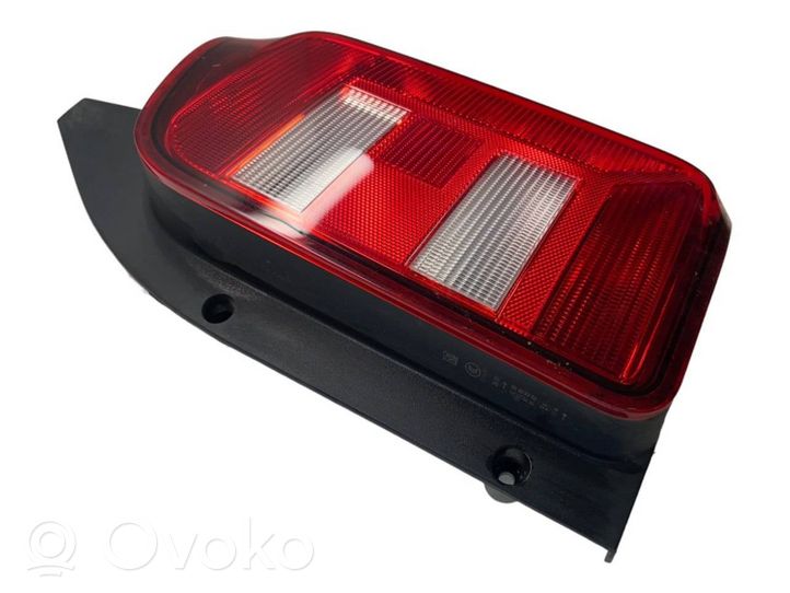 Volkswagen Transporter - Caravelle T6 Rear/tail lights 7E0945096Q