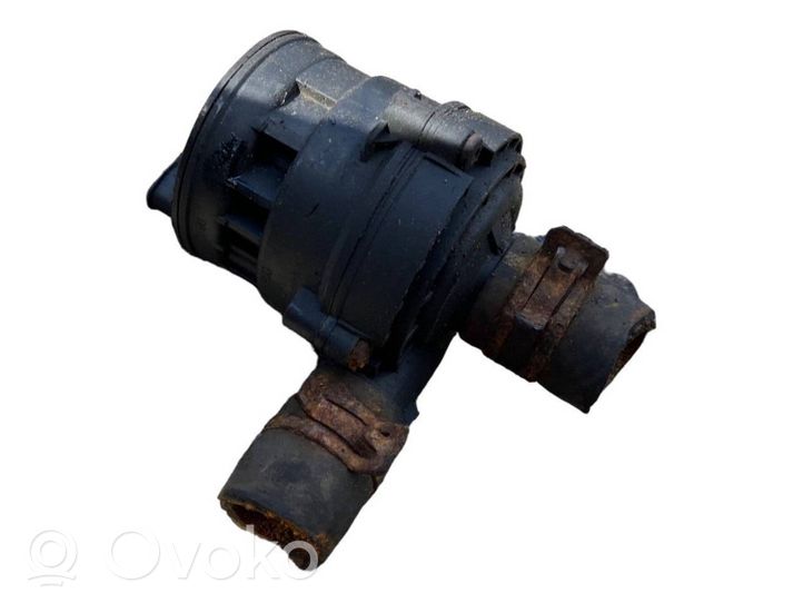 Volkswagen Touran I Water pump 