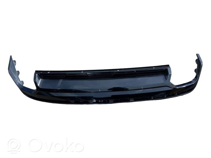 Volkswagen Touareg III Takapuskurin alaosan lista 760807568E