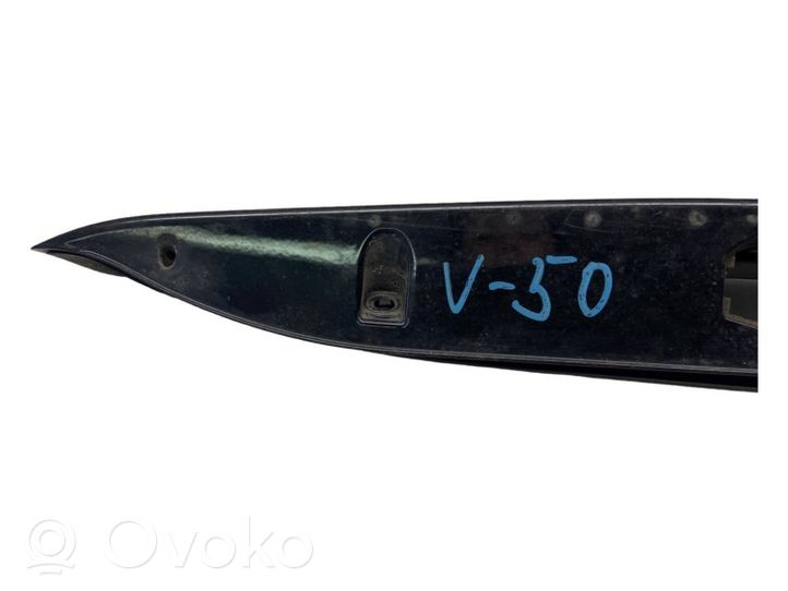 Volvo V50 Отделка номерного знака 30753026