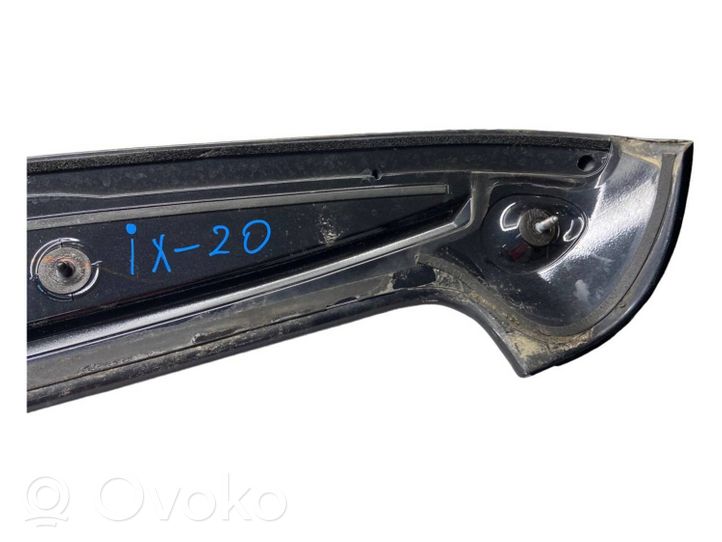 Hyundai ix20 Becquet de coffre 872101K000