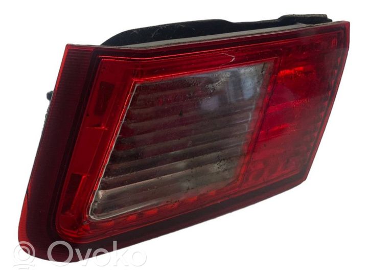 Honda Accord Lampy tylnej klapy bagażnika P7479R