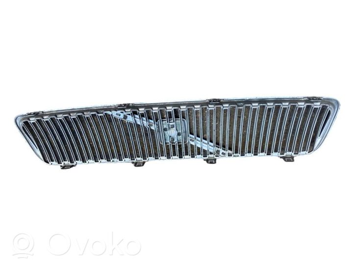 Volvo V50 Grille de calandre avant 08678556