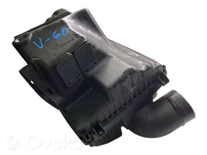 Volvo V60 Boîtier de filtre à air 2173242