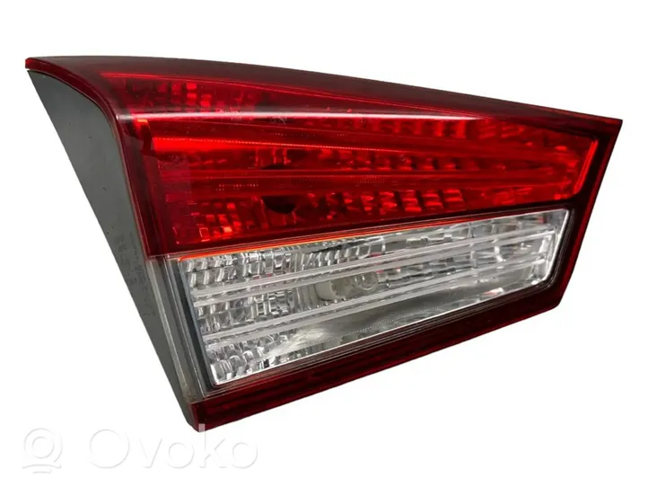 Hyundai ix20 Tailgate rear/tail lights 924031K0