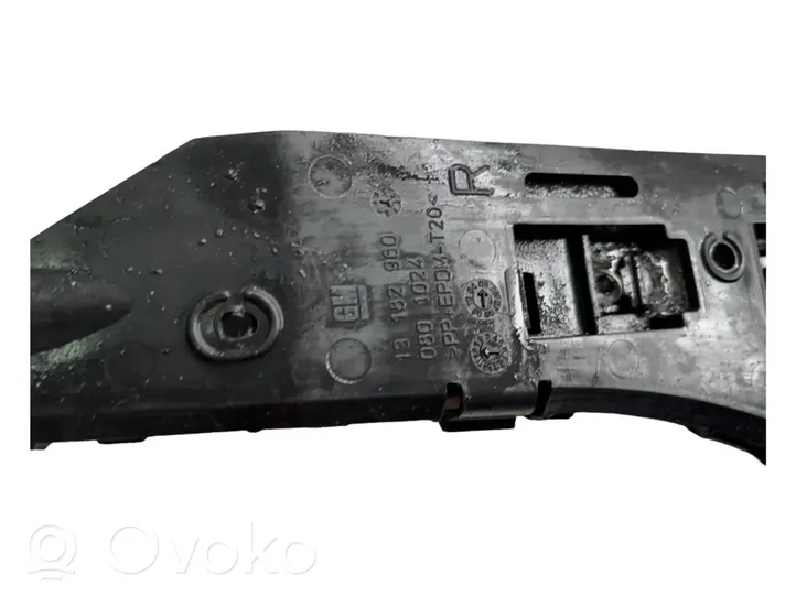 Opel Vectra C Support de montage de pare-chocs avant 13182960