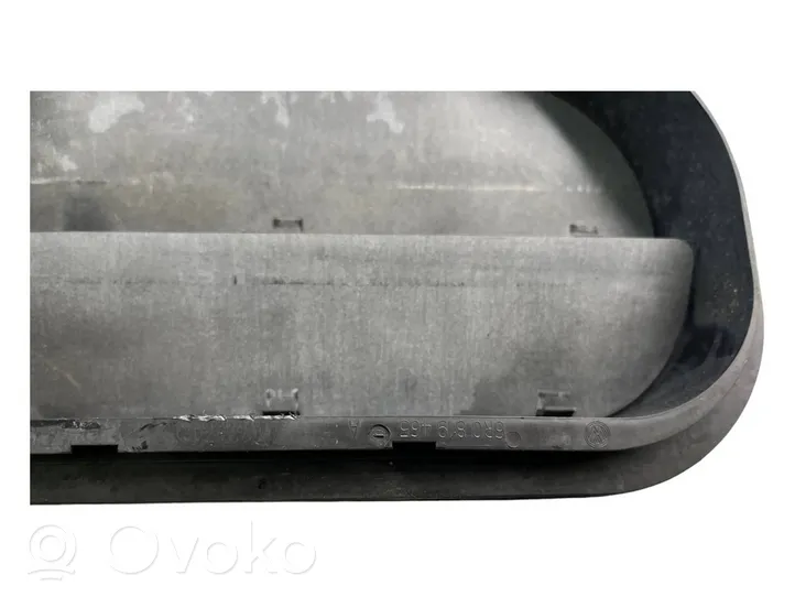 Volkswagen Golf VII Quarter panel pressure vent 6R0819465