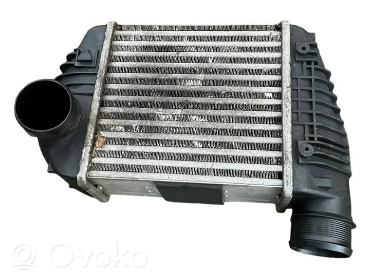 Audi A6 Allroad C6 Chłodnica powietrza doładowującego / Intercooler 4F0145806R