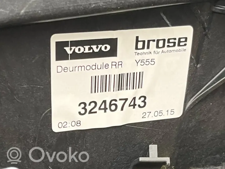 Volvo V40 Takaovi CZ9CA
