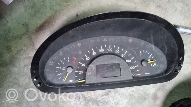 Mercedes-Benz Vito Viano W639 Compteur de vitesse tableau de bord A6394462921