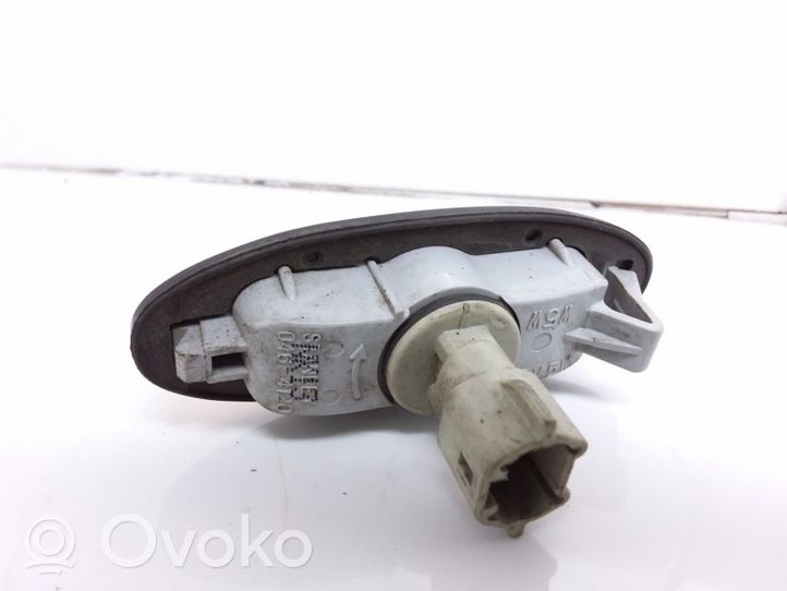 Mazda 323 Sparno posūkio žibintas 0464120