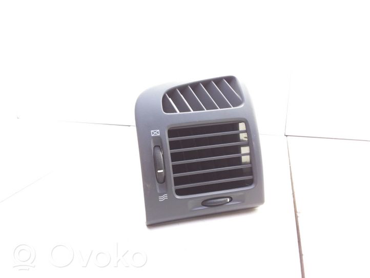 KIA Cerato Copertura griglia di ventilazione laterale cruscotto 