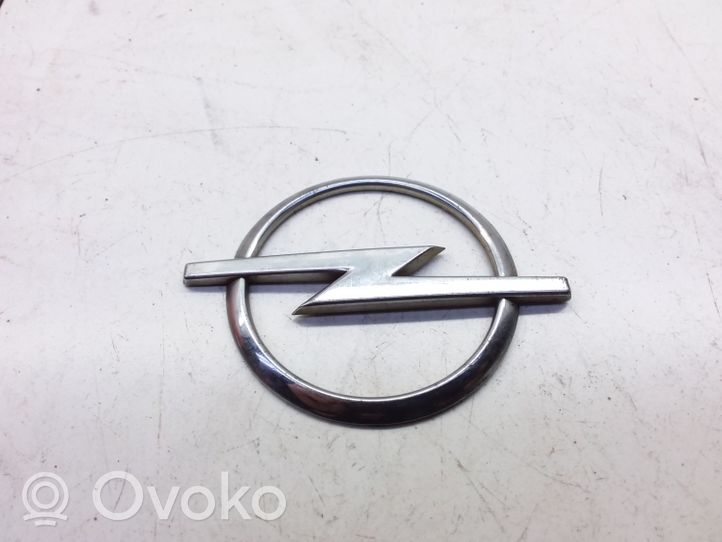 Opel Zafira A Valmistajan merkki/mallikirjaimet 90580961