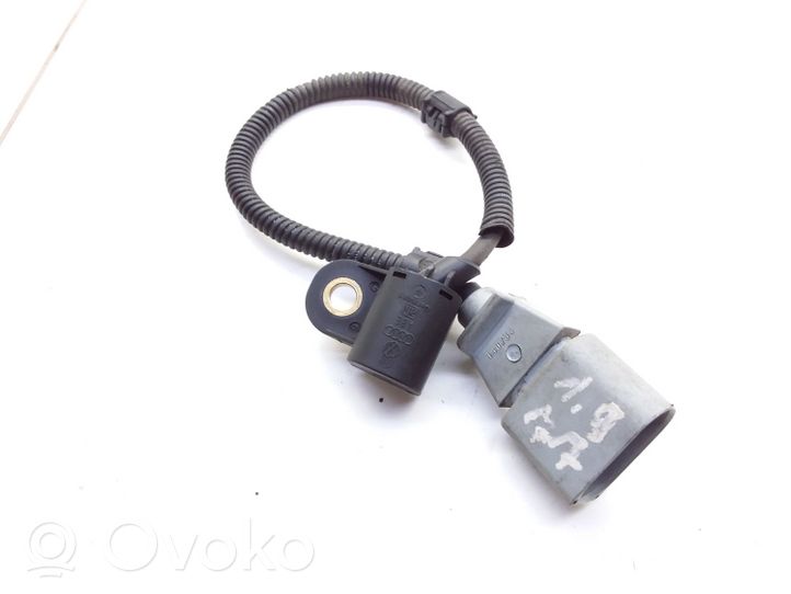 Volkswagen New Beetle Crankshaft position sensor 9805940