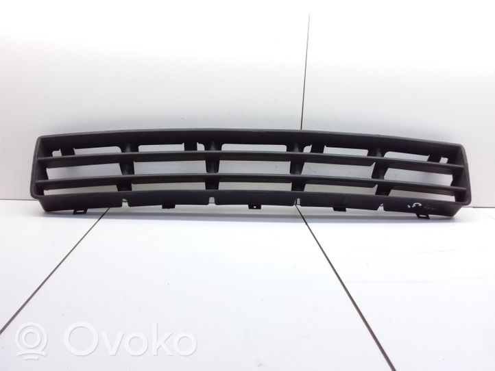 Volkswagen Golf III Grille inférieure de pare-chocs avant 1J0853677D