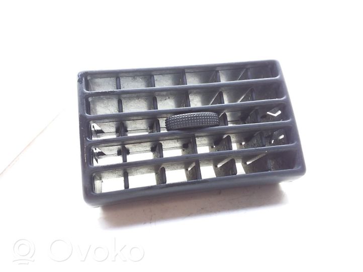 Audi 80 90 S2 B4 Lango oro grotelės 893820921