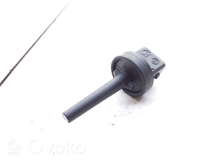 Volkswagen PASSAT B5 Oil temperature sensor 4A0820539