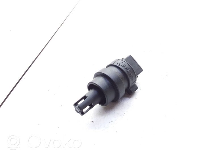 Volkswagen Golf III Oil temperature sensor 028906081