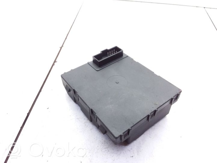 Opel Vectra C Central body control module 13193590