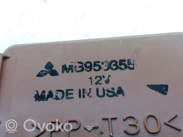 Mitsubishi Space Star Autres dispositifs MB953355