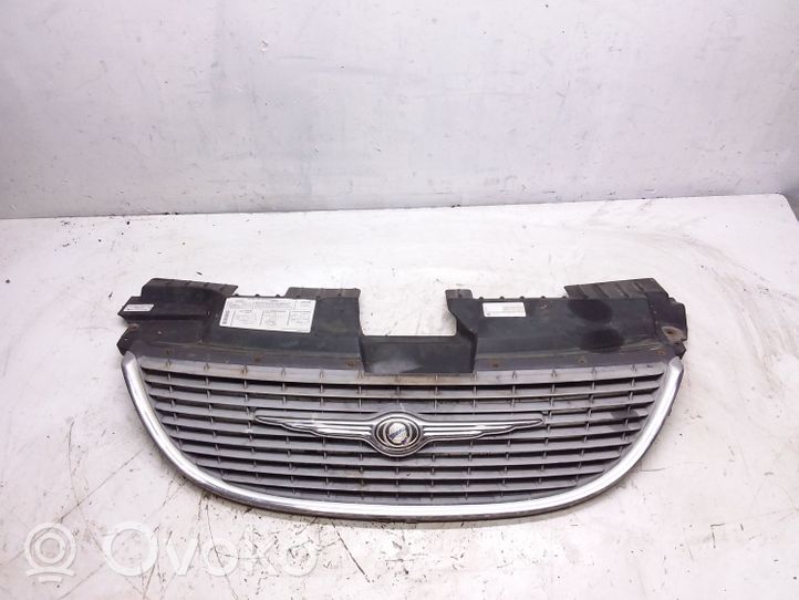 Chrysler Voyager Griglia superiore del radiatore paraurti anteriore 4857522AA